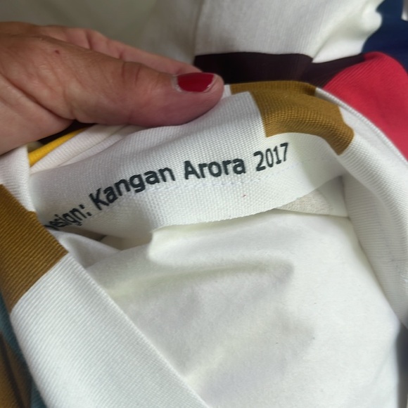 Gorgeous down pillow.
Perfect condition. - Picture 4 of 4